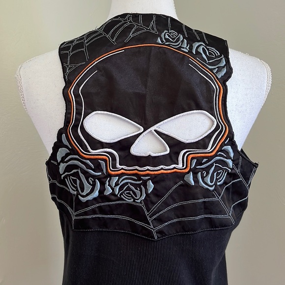 Harley-Davidson Tops - HARLEY-DAVIDSON Embroidered Skull & Roses Cut Out Graphic Tank Top